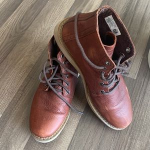 Toms men’s boots